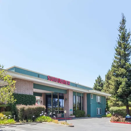 Days Inn & Suites By Wyndham Sunnyvale